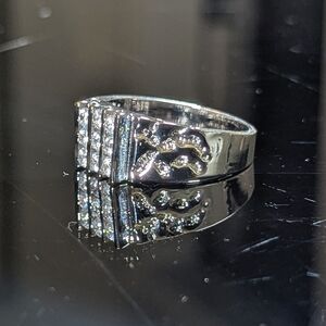 Luxury Men's Sterling Silver Vintage Debossed Dragon Simulated Diamond R…